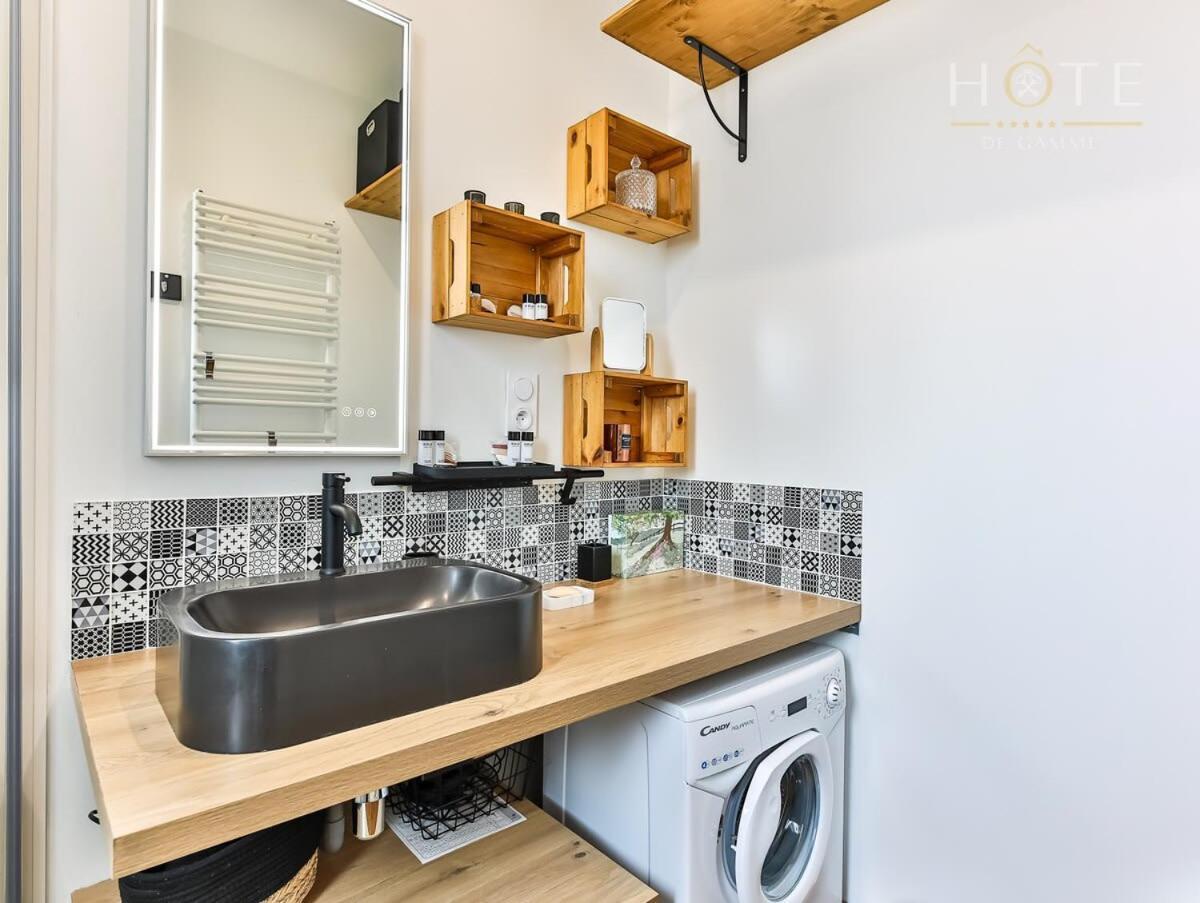 Holiday home Chaleureux Logement-centre Ville-proche Gare-plage
